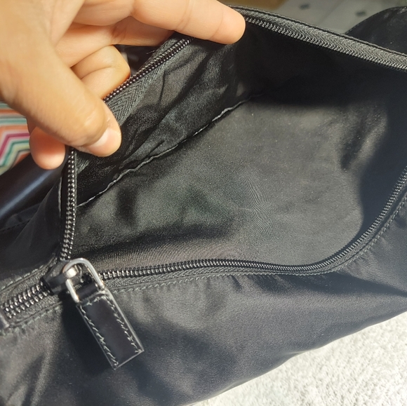 Prada Bag - Picture 5 of 12